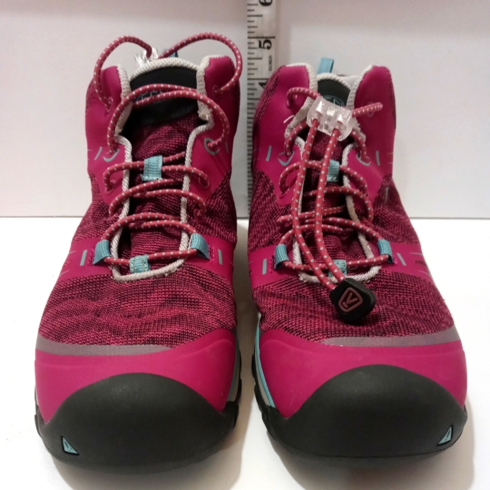 Keen ankle boots